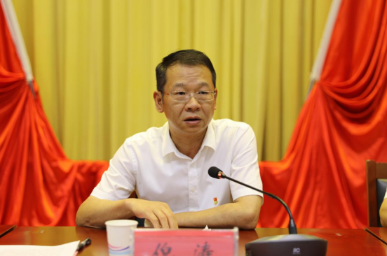 龍子湖區(qū)“兩優(yōu)一先”表彰大會(huì)暨專題黨課報(bào)告會(huì)舉行