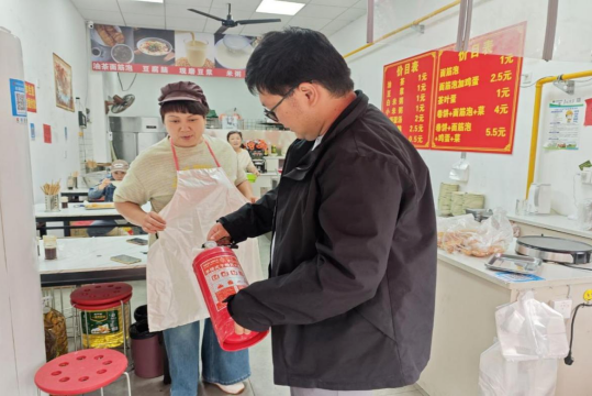 東升街道施家洼社區(qū)：筑牢消防“安全網(wǎng)” 守護(hù)社區(qū)“平安家”